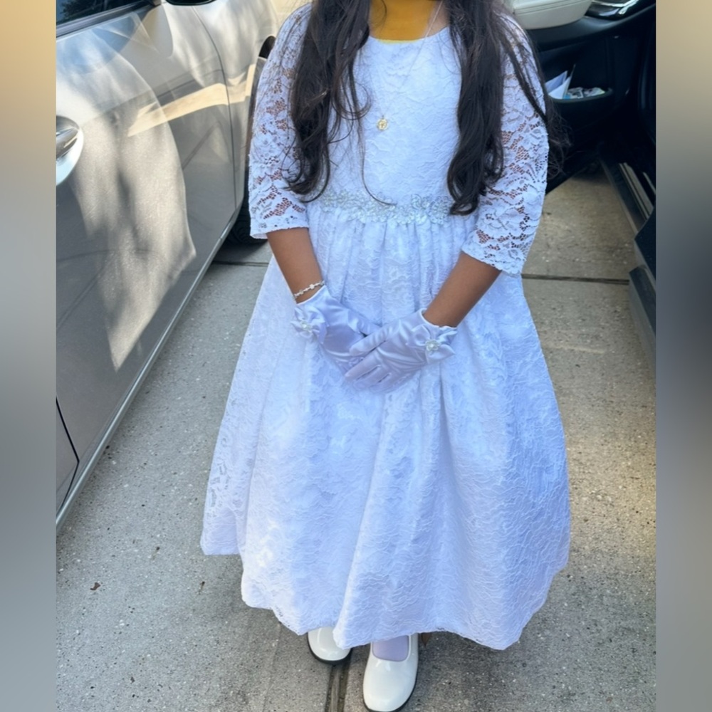 White Long Sleeve Crew Neck first communion or flowers girl dress.